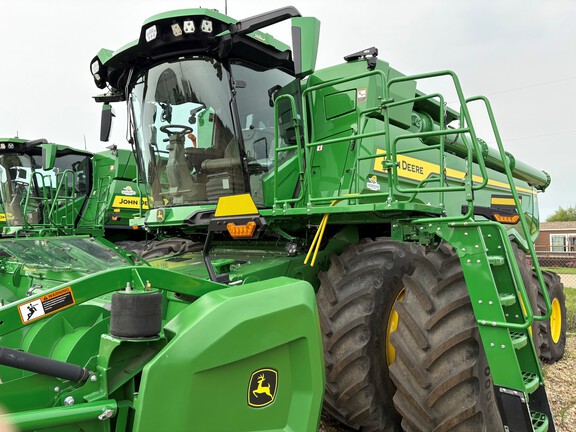  John Deere X9 1000