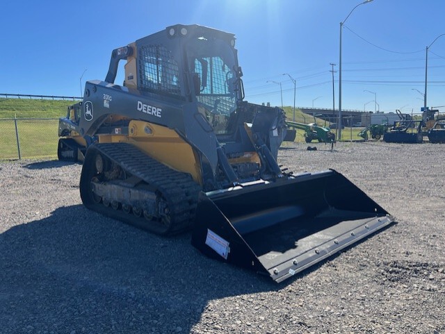 2023 John Deere 331G Image 7