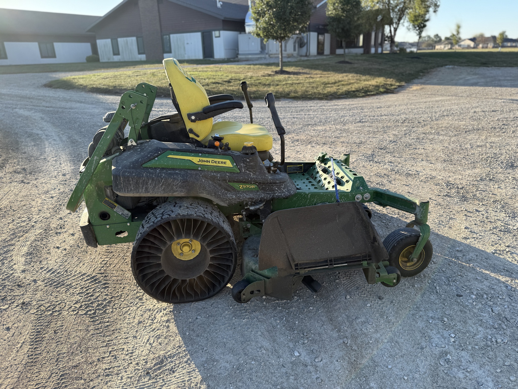 2023 John Deere Z970R Image 10