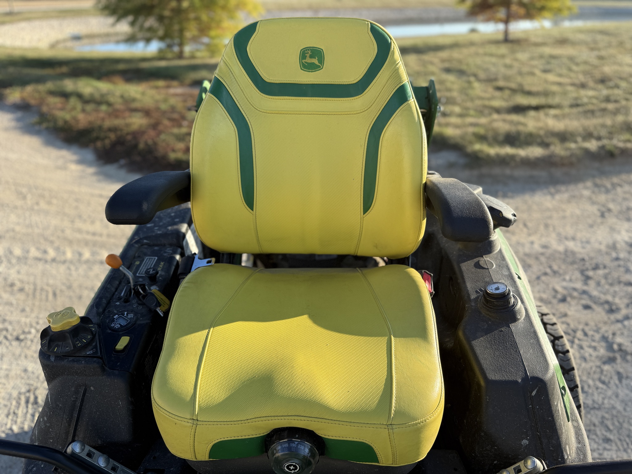2023 John Deere Z970R Image 15