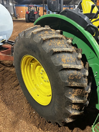 Photo of 2024 John Deere 5090E