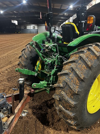 Photo of 2024 John Deere 5090E