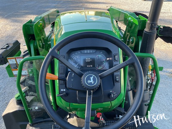 Photo of 2024 John Deere 5090E
