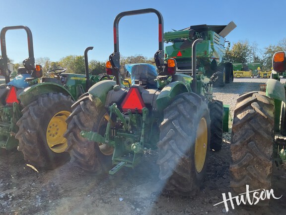 Photo of 2024 John Deere 5060E