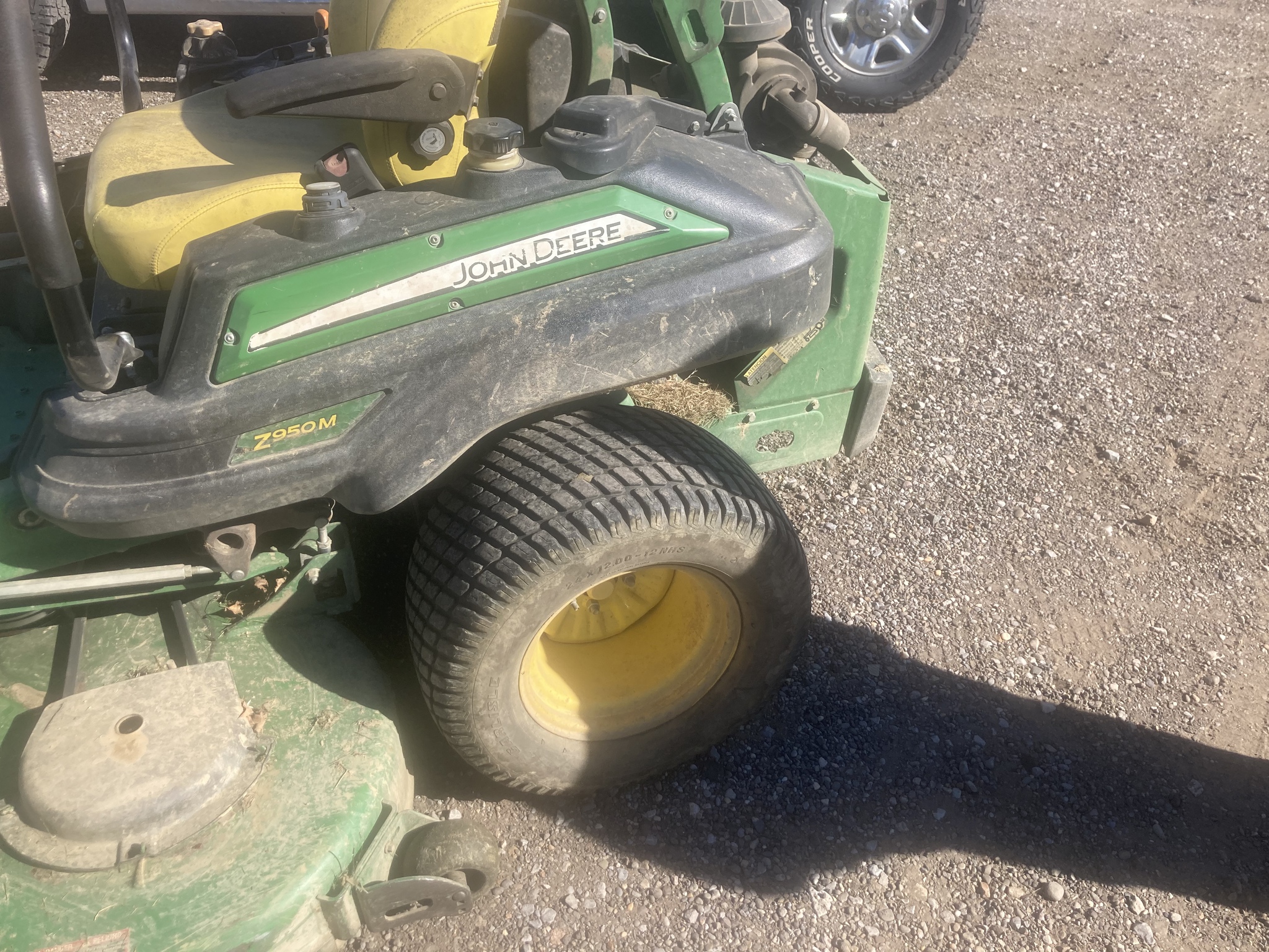 2016 John Deere Z950M Image 6