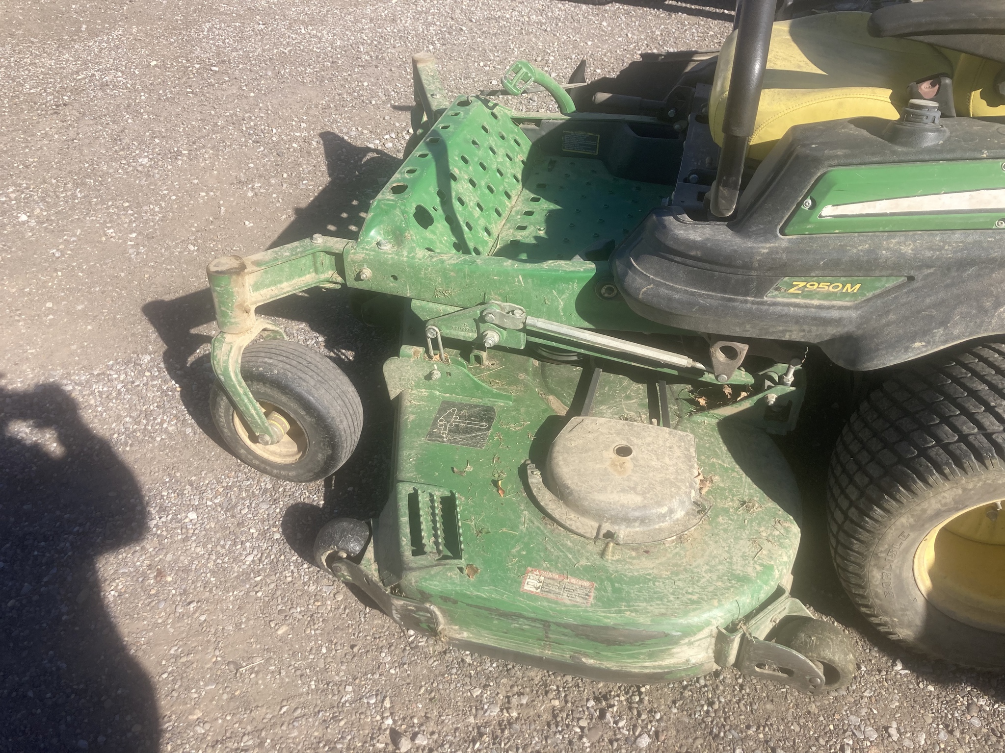 2016 John Deere Z950M Image 5