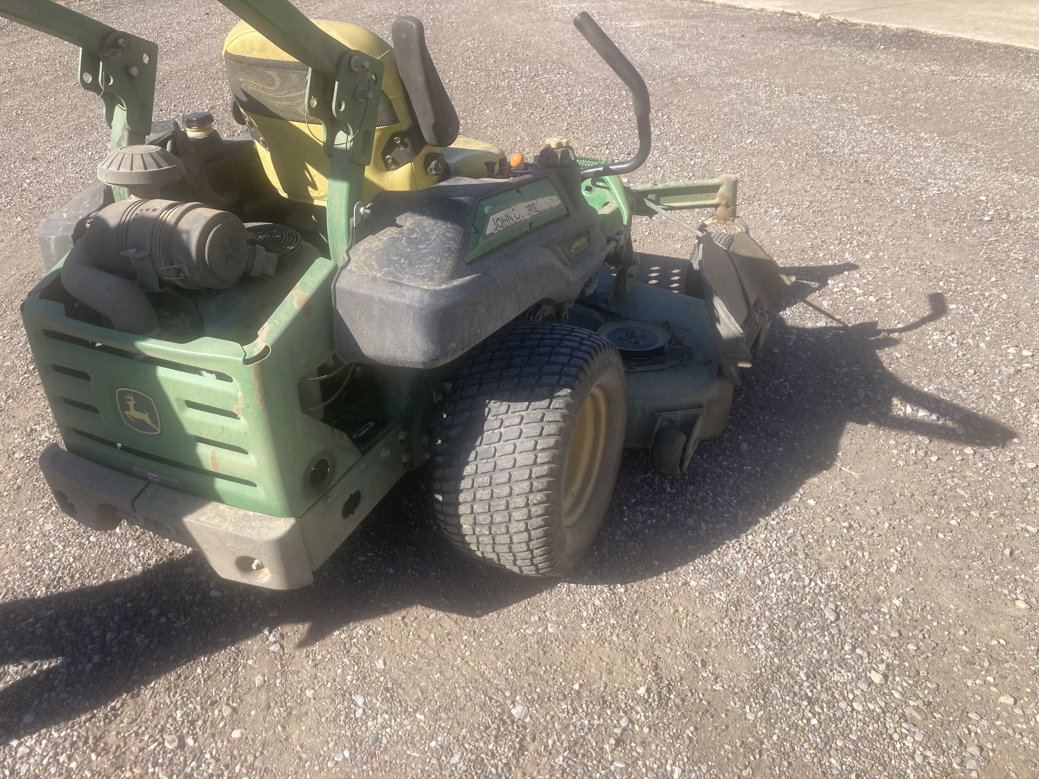 2016 John Deere Z950M Image 2