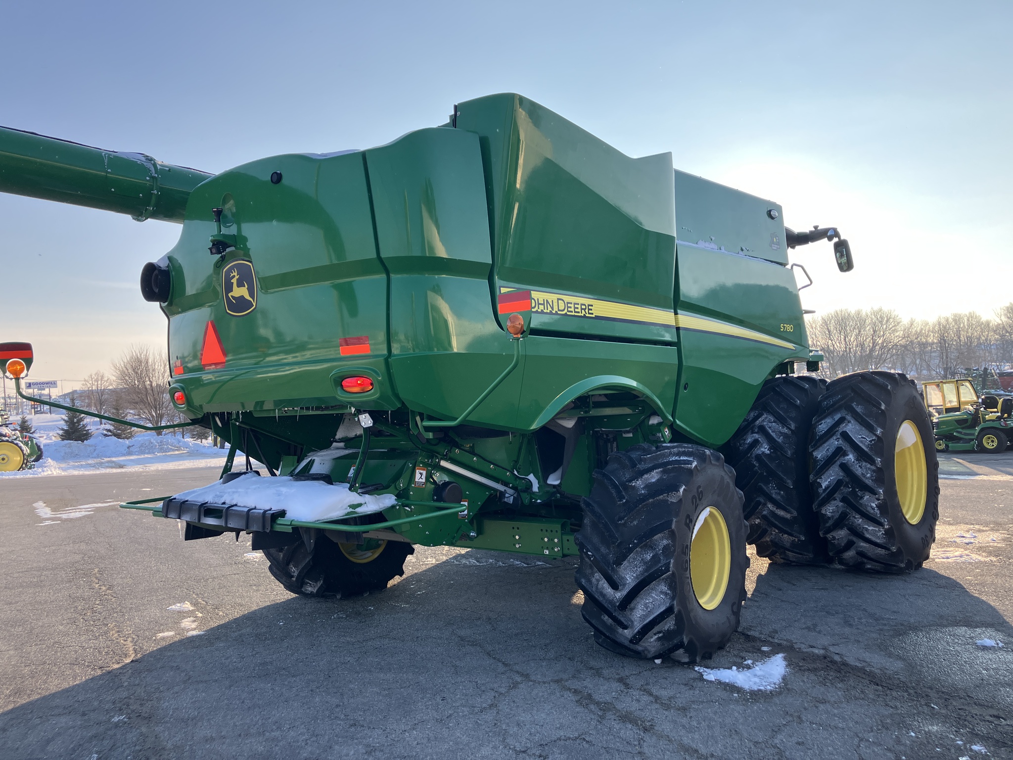 2022 John Deere S780 Image 5