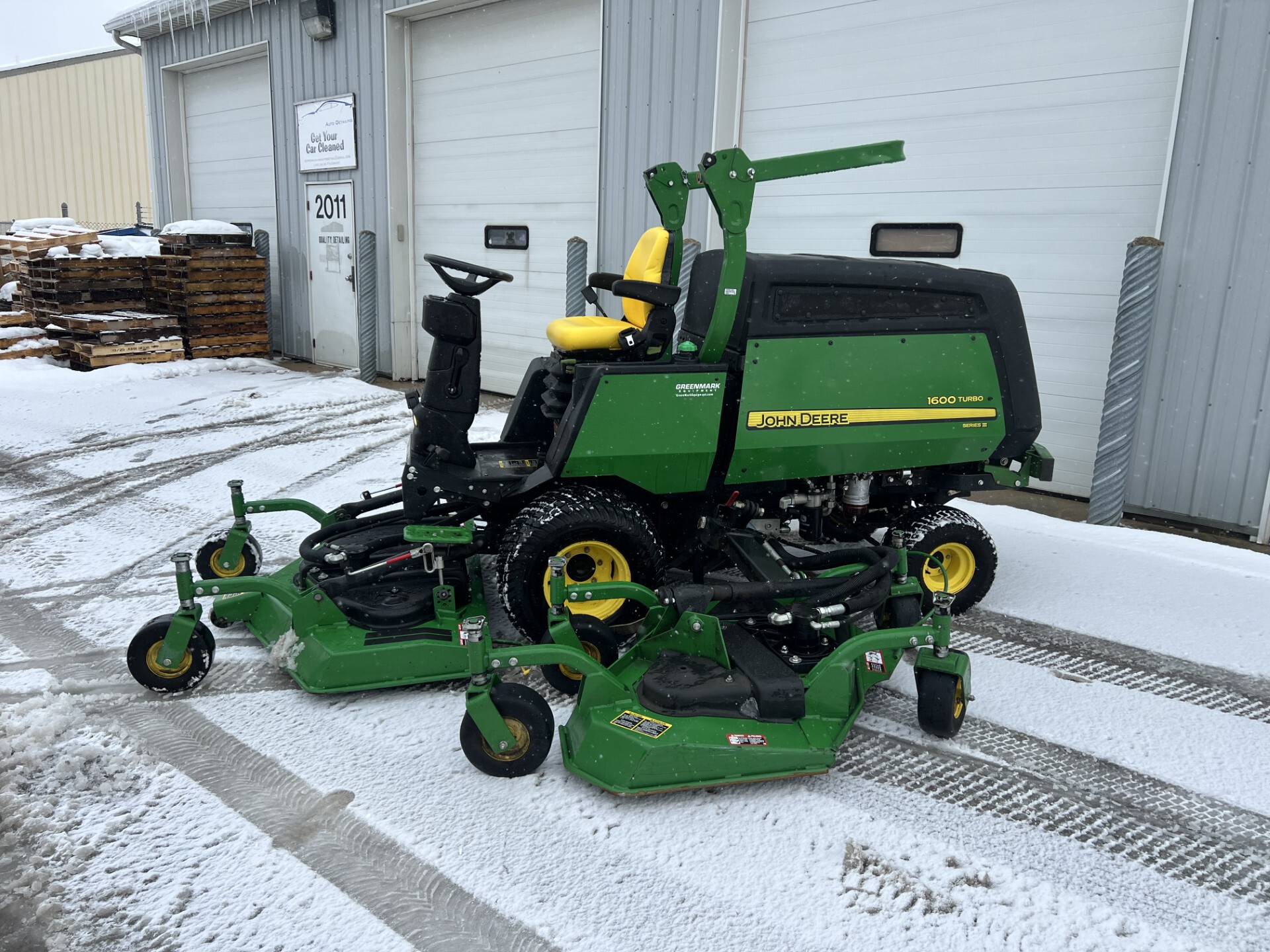 2022 John Deere 1600 Image 1