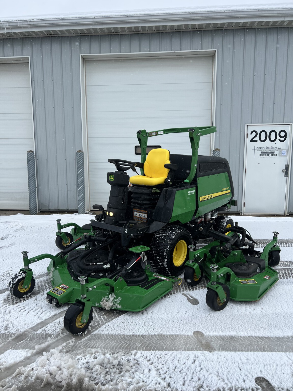 2022 John Deere 1600 Image 2
