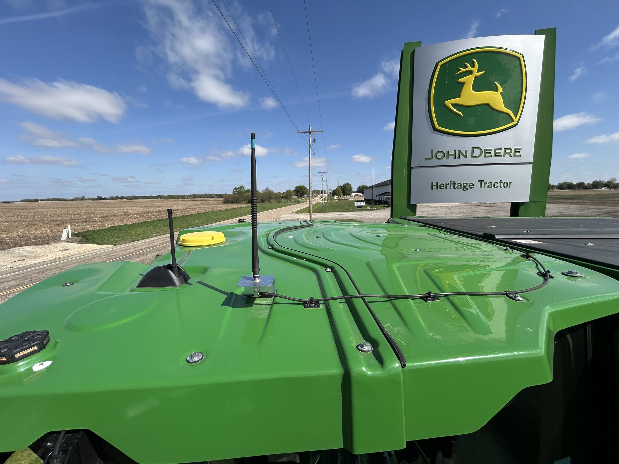  2025 John Deere S7 700 at Heritage Tractor in Galesburg, IL