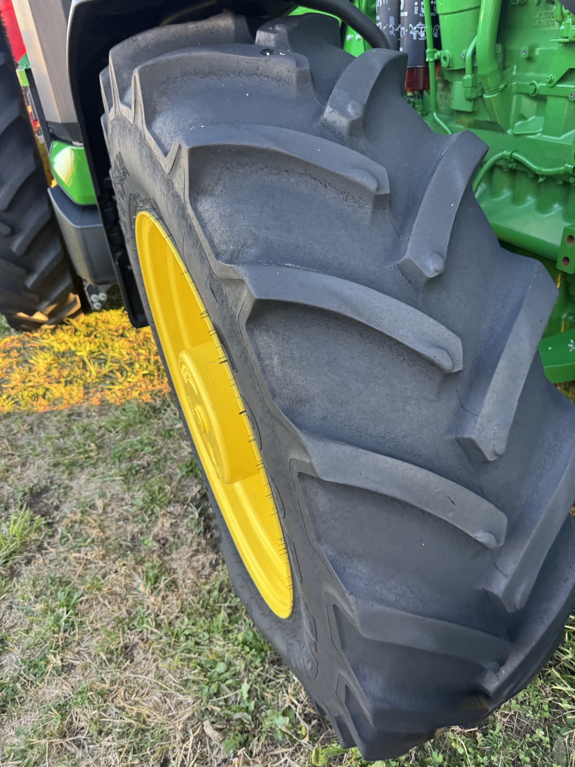 2021 John Deere 8R 280 Image 7