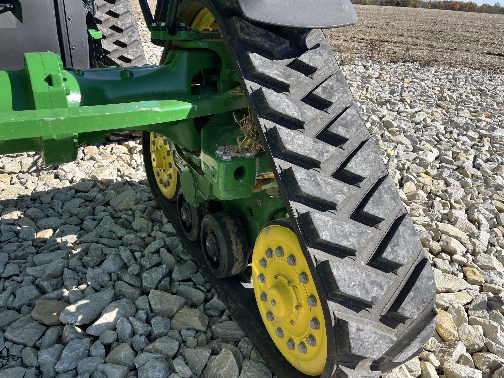 Used 2022 John Deere 8RX 370 Track Tractors at Koenig Equipment in Greensburg, IN - PhotoXL34