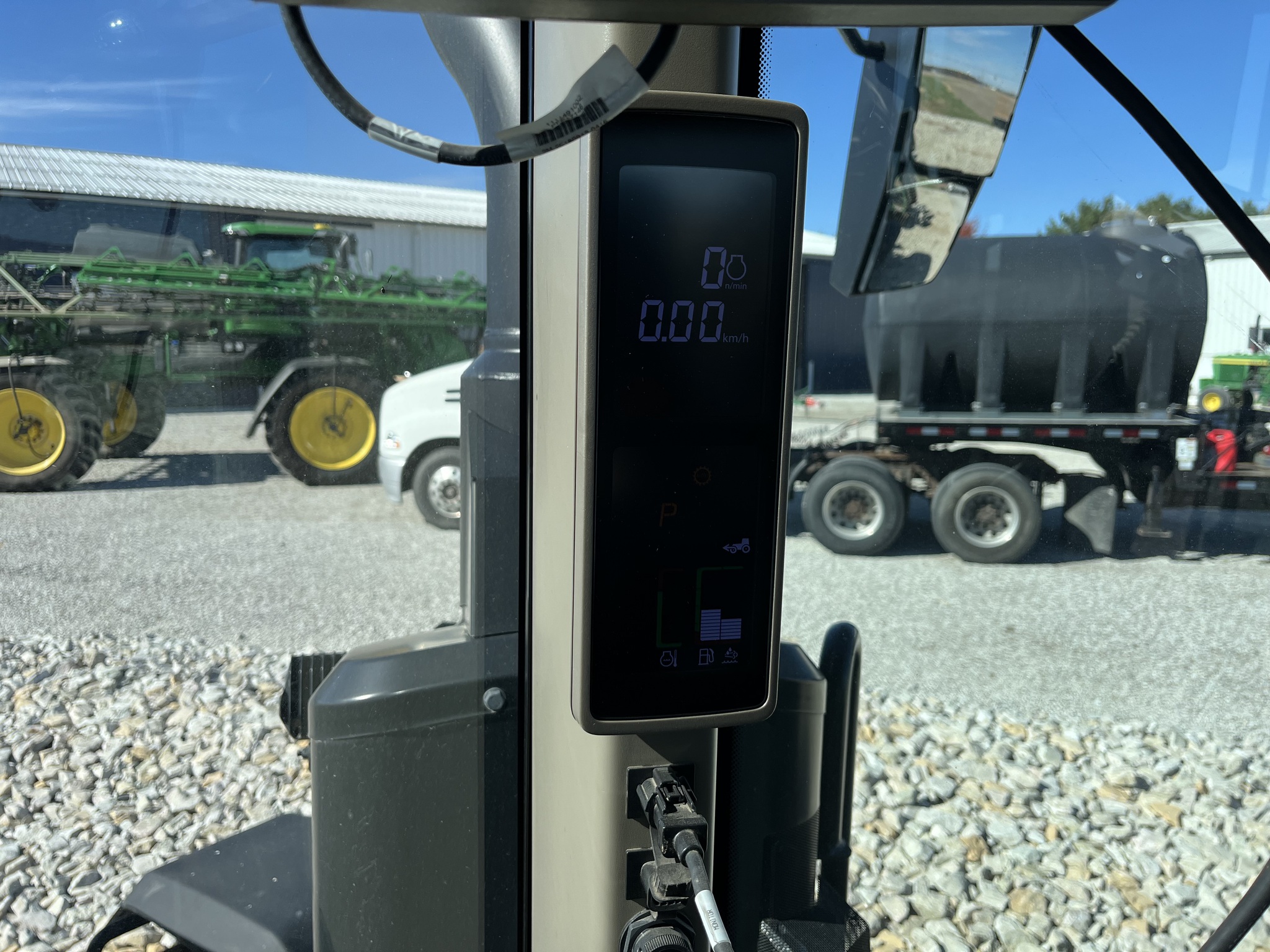 Used 2022 John Deere 8RX 370 Track Tractors at Koenig Equipment in Greensburg, IN - PhotoXL17