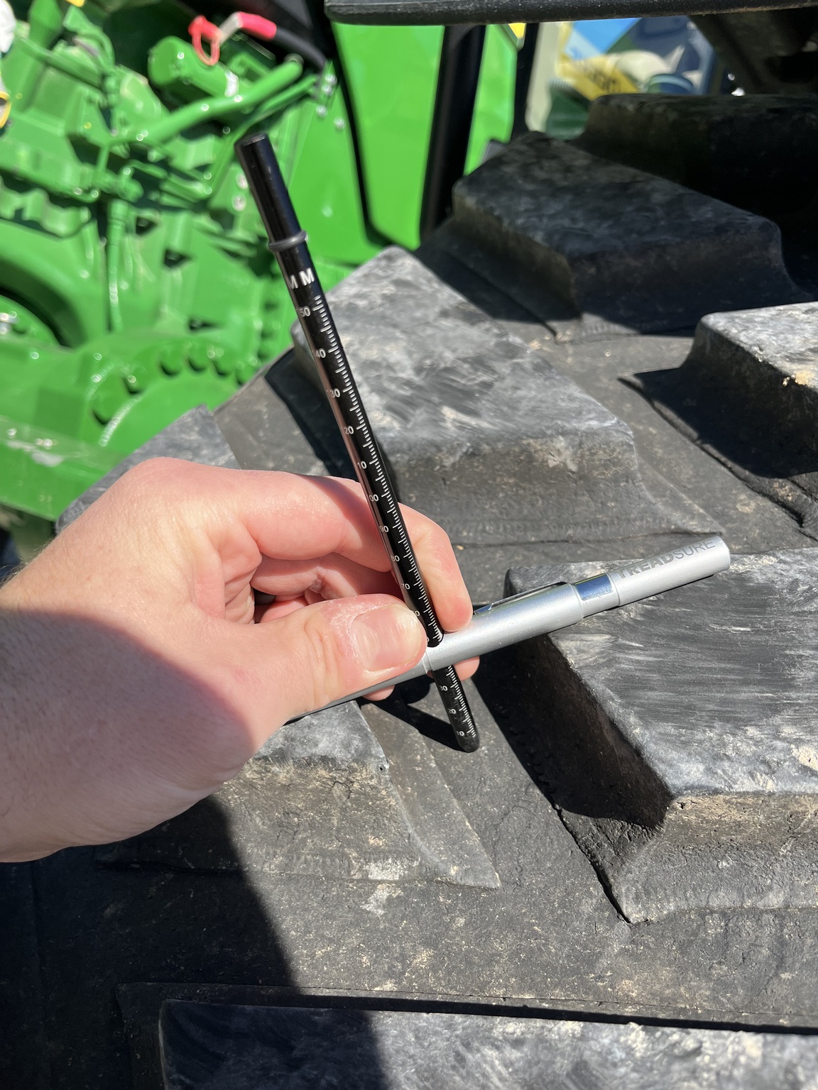 Used 2022 John Deere 8RX 370 Track Tractors at Koenig Equipment in Greensburg, IN - PhotoXL15