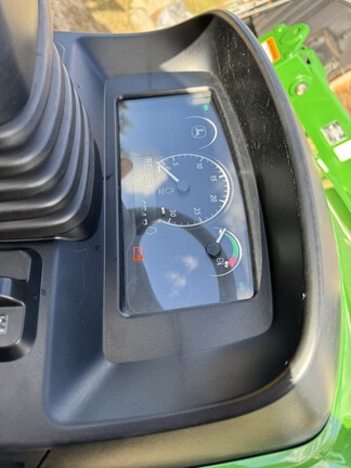 Photo of 2022 John Deere 4052M