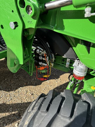 Photo of 2022 John Deere 4052M