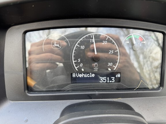 Photo of 2022 John Deere 4052M