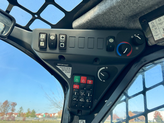 2024 John-Deere 325G