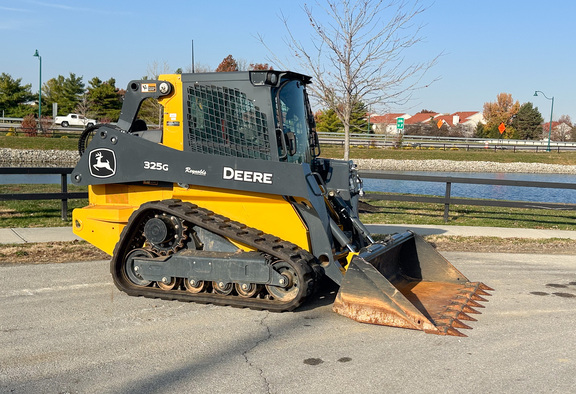 2024 John-Deere 325G