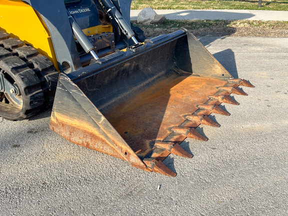 2024 John-Deere 325G