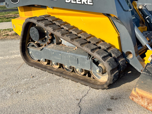 2024 John-Deere 325G