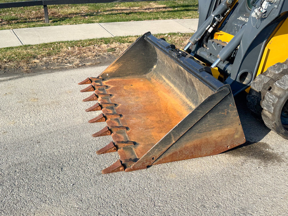 2024 John-Deere 325G