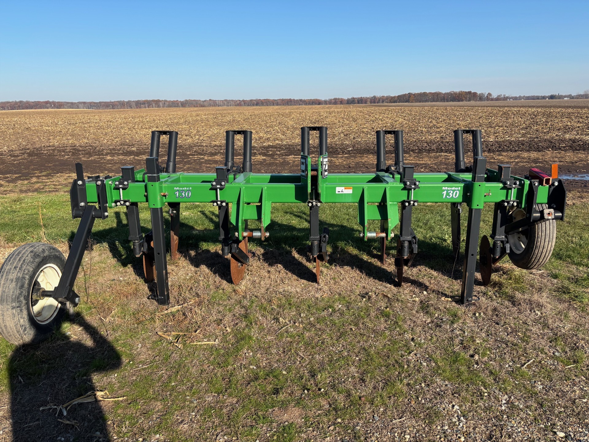 2003 Unverferth 130 Image 2