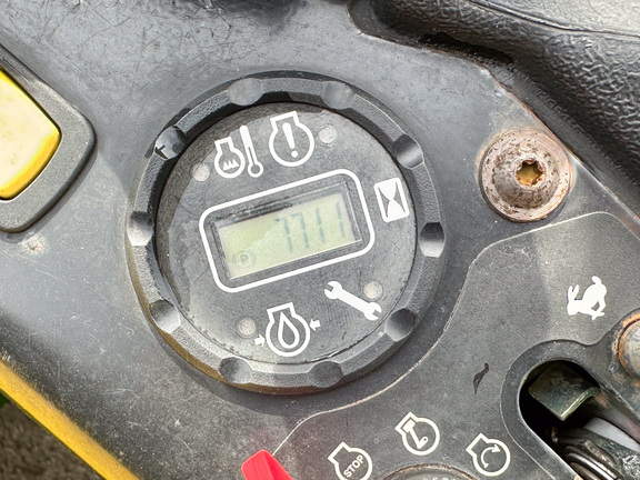 2022 John-Deere Z930M