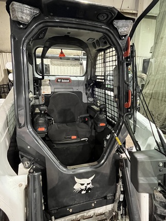 Used 2021 Bobcat S76 Skid Steer Loaders at Horizon Ag & Turf in Mayerthorpe, AB - Photo5