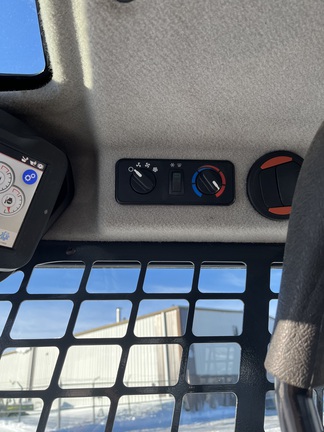 Used 2021 Bobcat S76 Skid Steer Loaders at Horizon Ag & Turf in Mayerthorpe, AB - Photo15