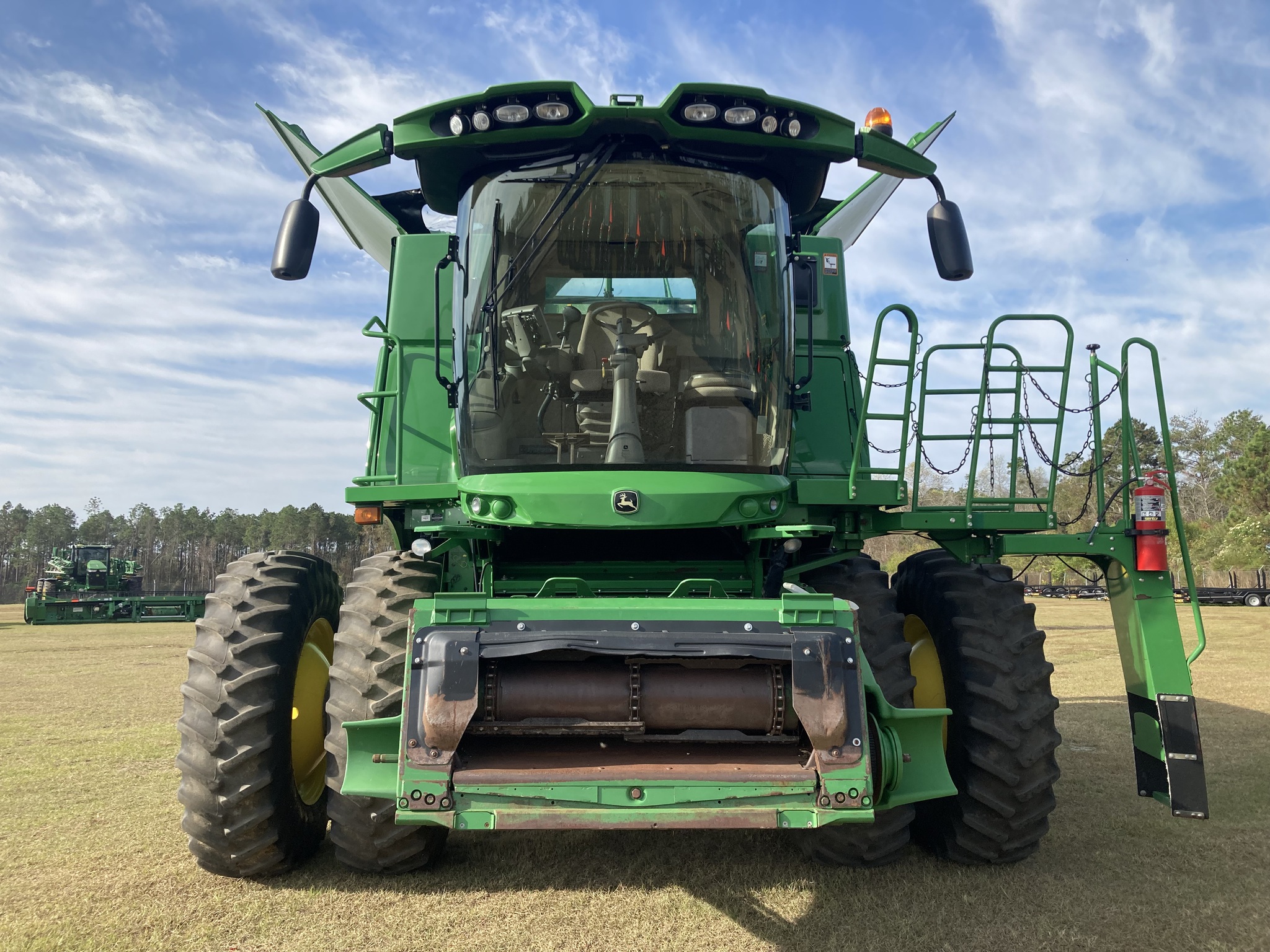 2014 John Deere S660 Image 2
