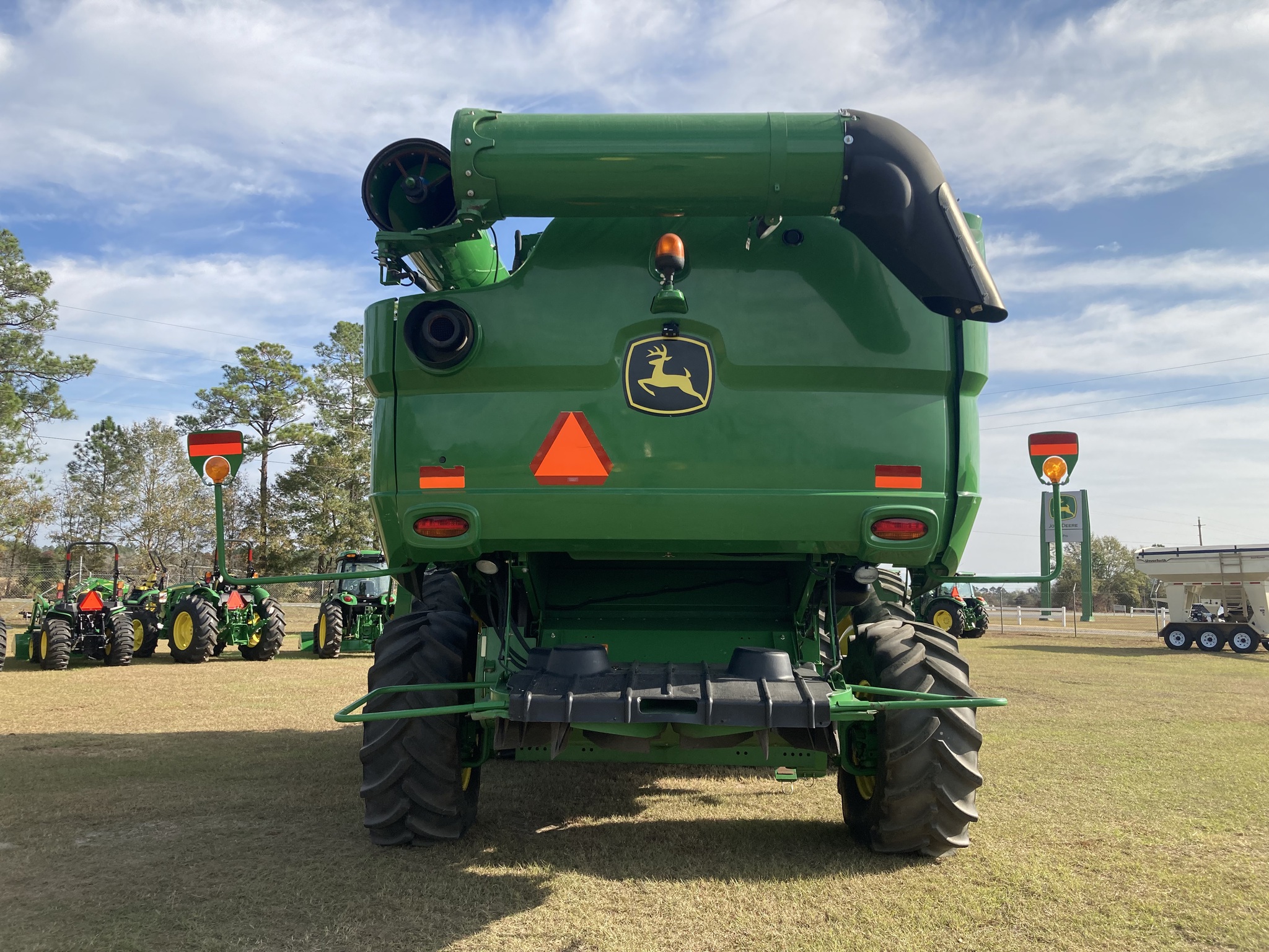 2014 John Deere S660 Image 7