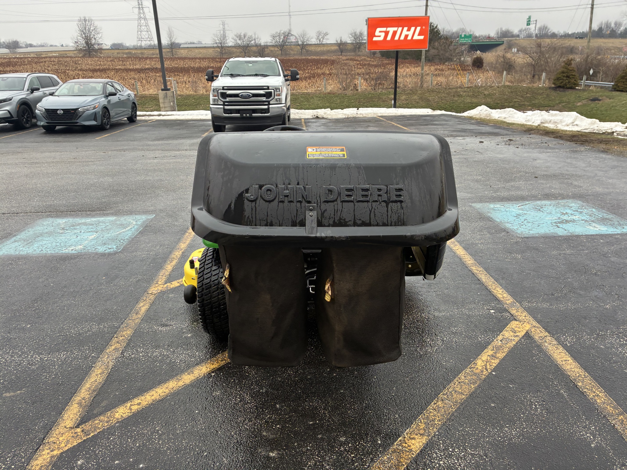 2019 John Deere X390 Image 4