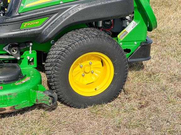 2015 John-Deere Z920M