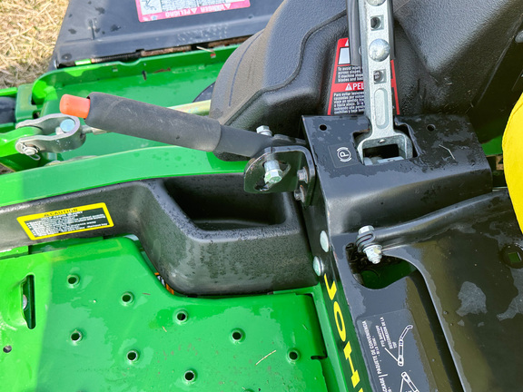 2015 John-Deere Z920M