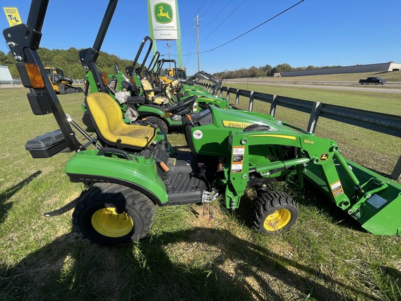 2024 John Deere 1023E Photo 3