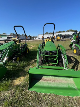 2024 John Deere 1023E Photo 4