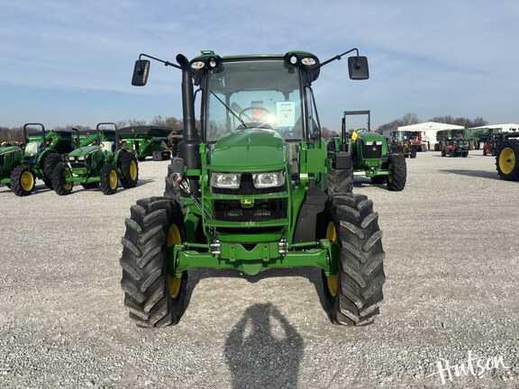 Photo of 2024 John Deere 5130M