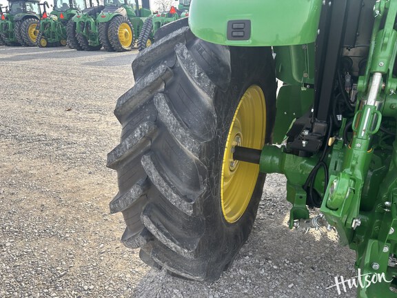 Photo of 2024 John Deere 5130M