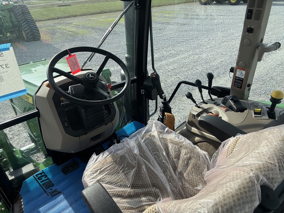 Photo of 2024 John Deere 5130M