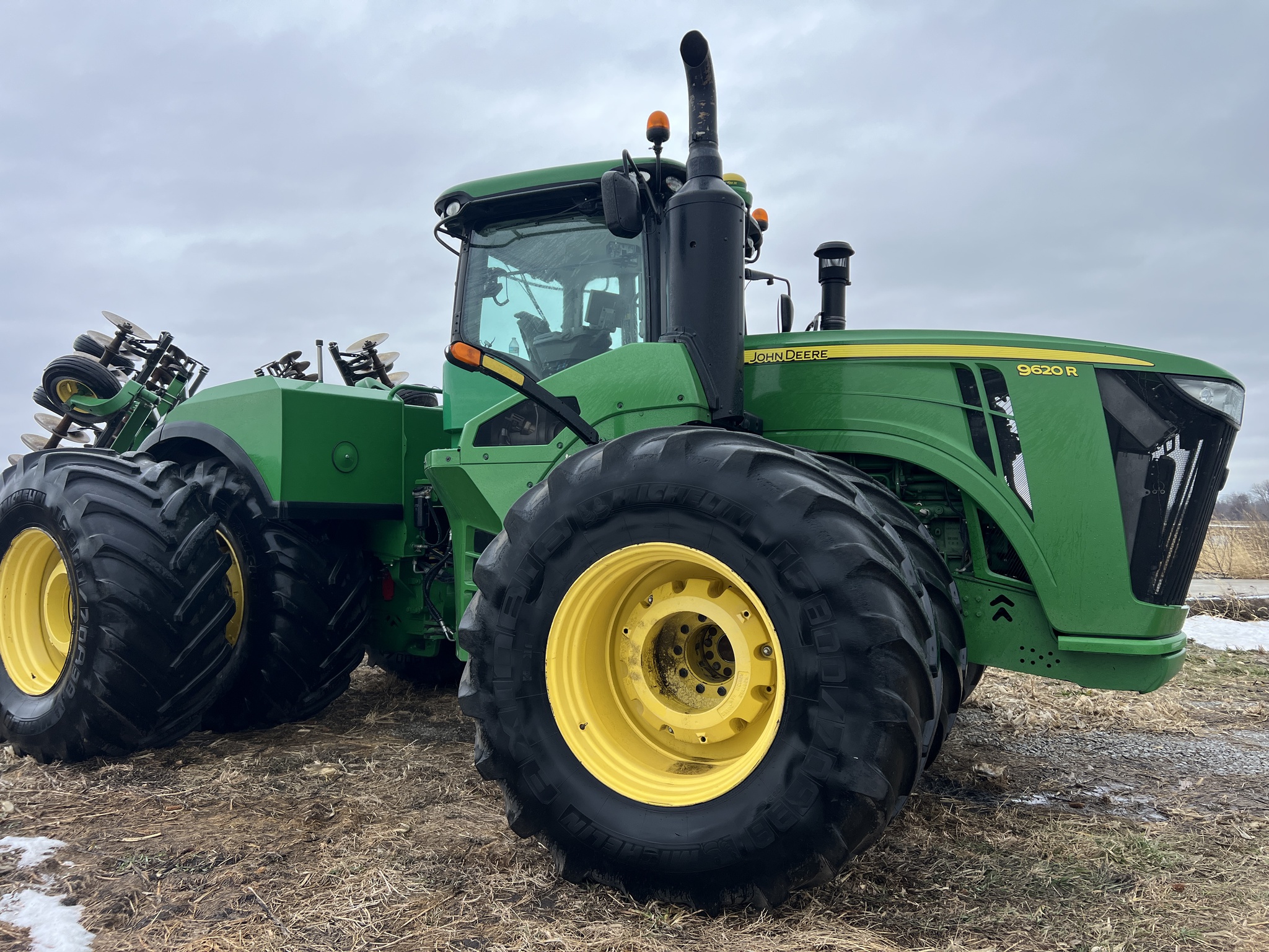 2016 John Deere 9620R Image 3