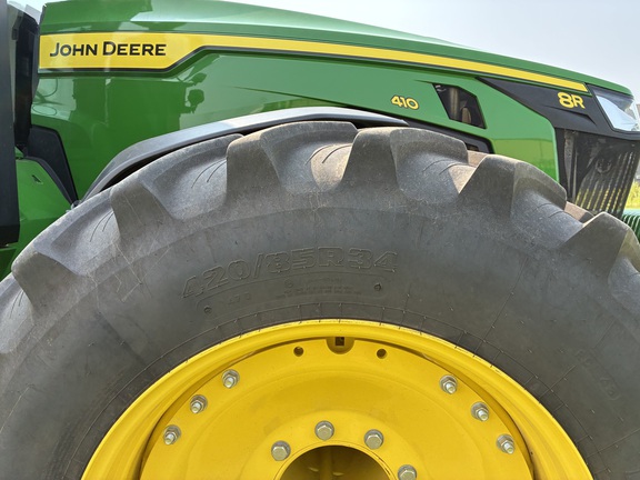 2025 John Deere 8R 410 - Photo13