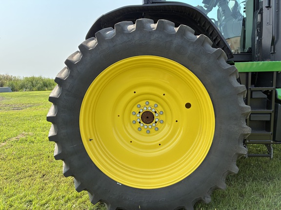 2025 John Deere 8R 410 - Photo15
