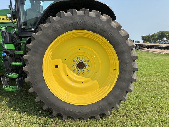 2025 John Deere 8R 410 - Photo19