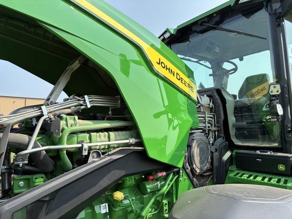 2025 John Deere 8R 410 - Photo25