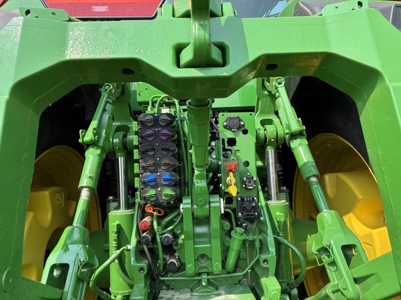 2025 John Deere 8R 410 - Photo28