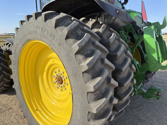 2025 John Deere 8R 410 - Photo19
