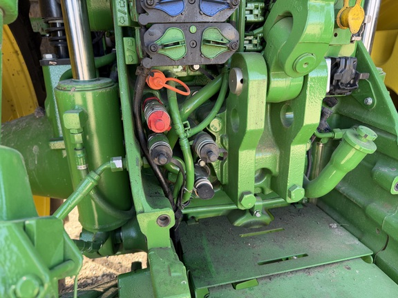 2025 John Deere 8R 410 - Photo26