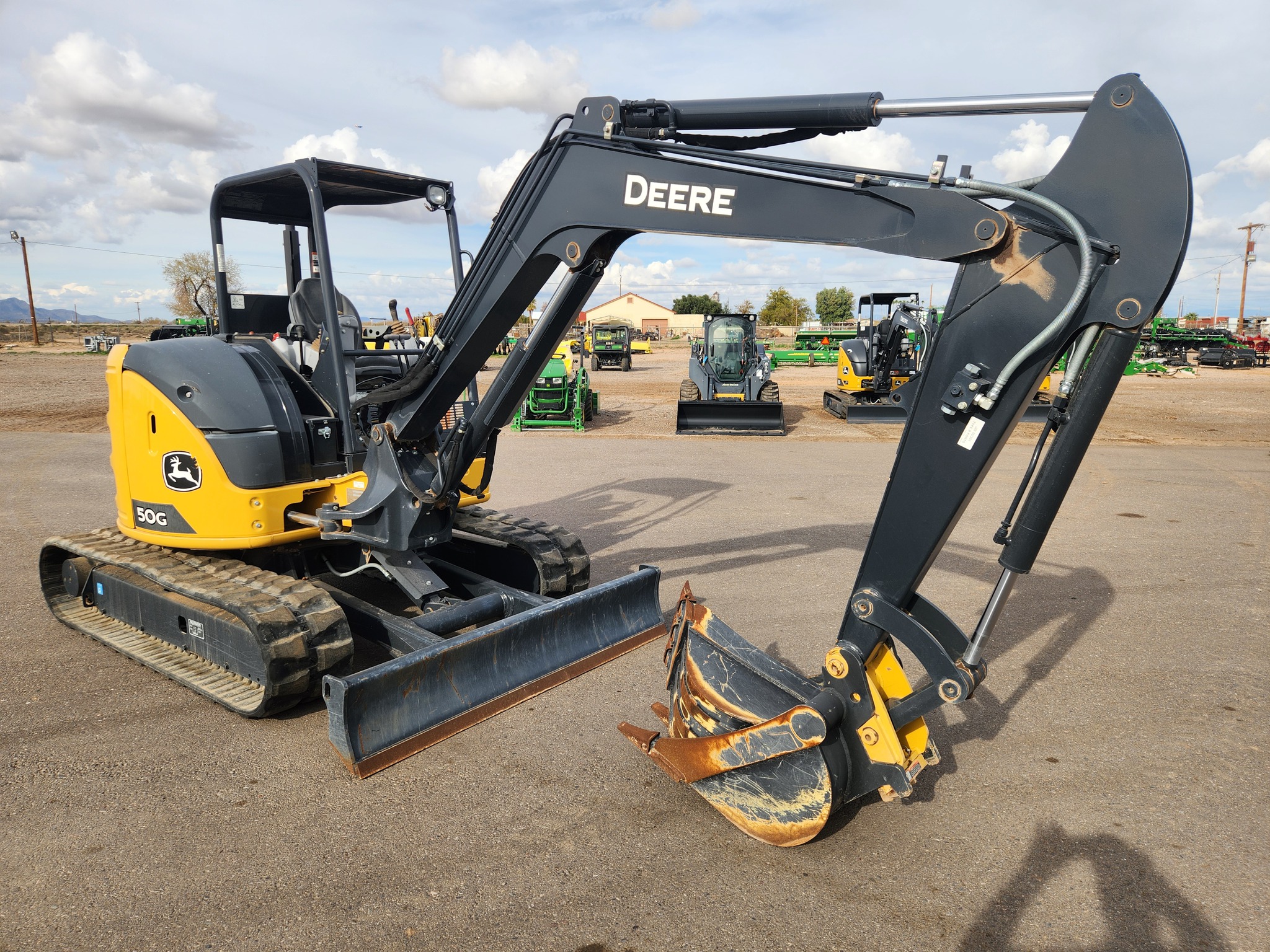 2022 John Deere 50G Image 3